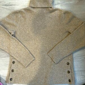 Oversized women J crew soft turtle neck sweater sz XS